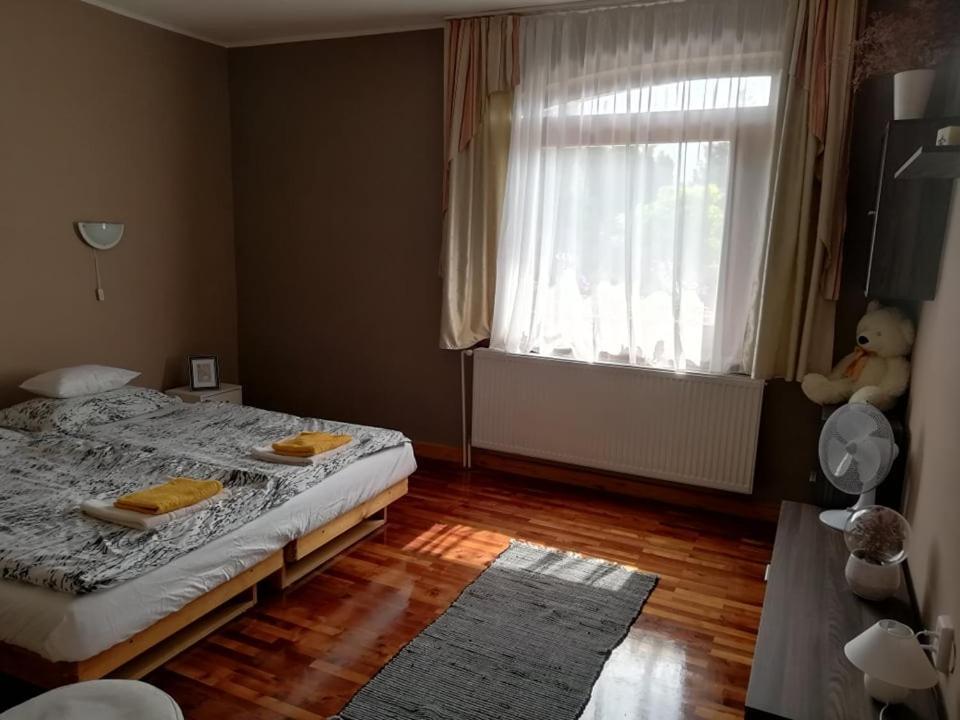 Sunfish Apartman Balatonszarszo Luaran gambar