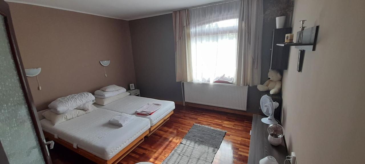 Sunfish Apartman Balatonszarszo Luaran gambar